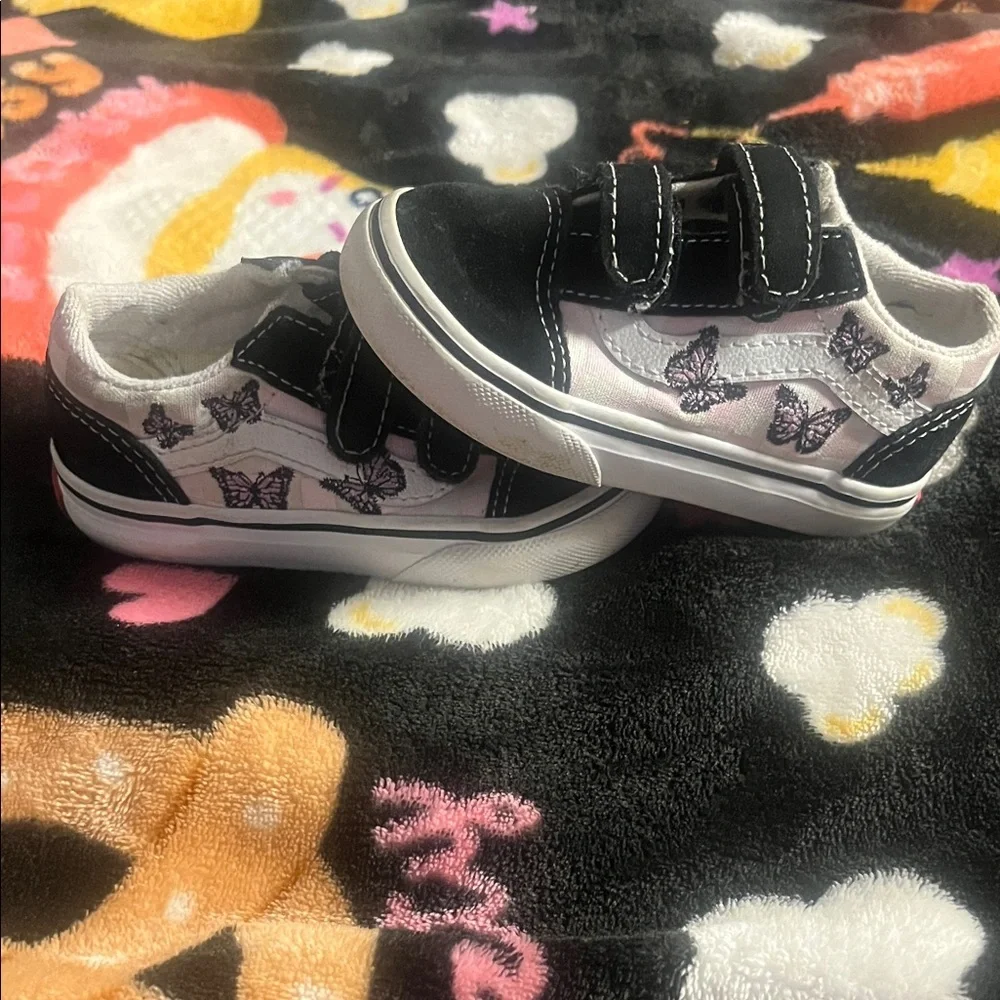 Size 6 Toddler Kids Black, White & Pink Butterfly Vans - Picture 1 of 7